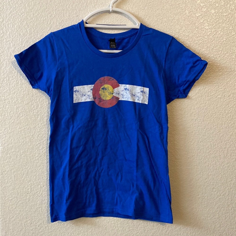 I am selling this blue colorado shirt size small